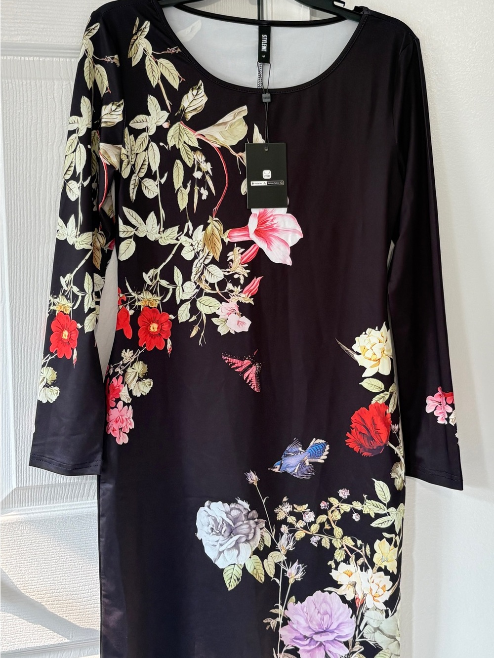 Floral Black Long-Sleeve Sheath Dress - Elegant Botanical Print